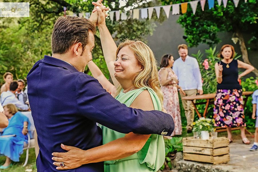 Baile en boda tipo cóctel en Madrid