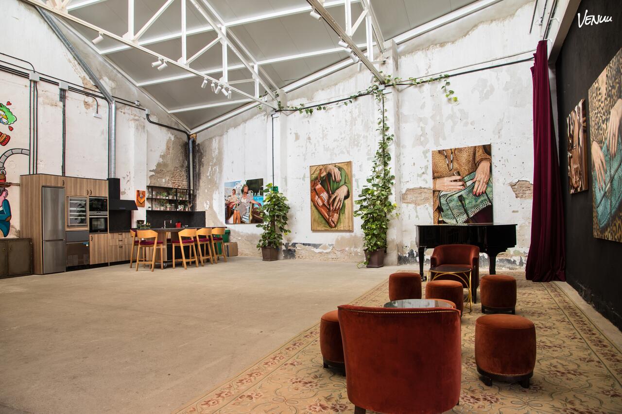 Garaje Lola Madrid espacio urbano para boda moderna.